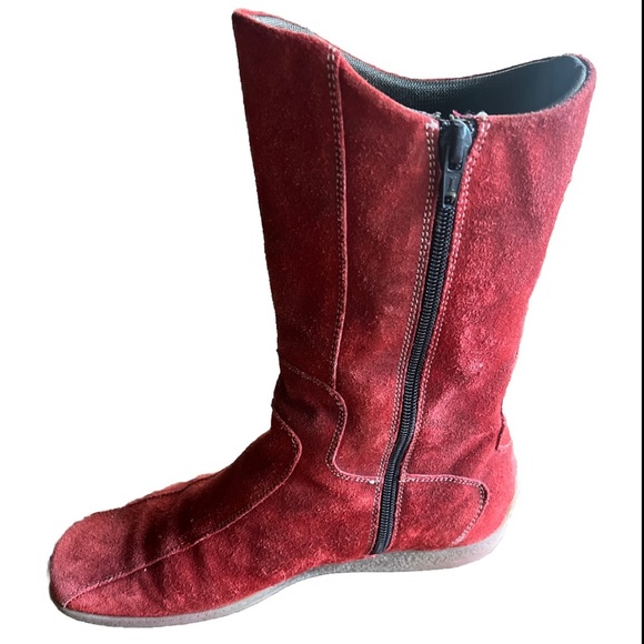 Aquatalia Wedge Boots Red Suede Side Zip Mid Calf Size 7.5 - Picture 4 of 7